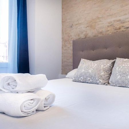 Alohamundi Adriano Apartment เซบีญา ภายนอก รูปภาพ