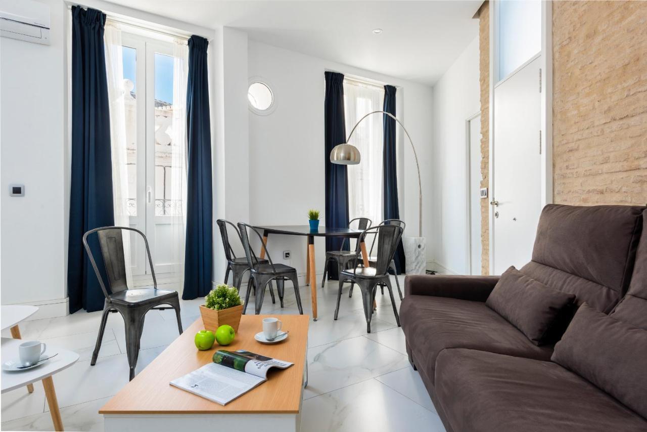 Alohamundi Adriano Apartment เซบีญา ภายนอก รูปภาพ