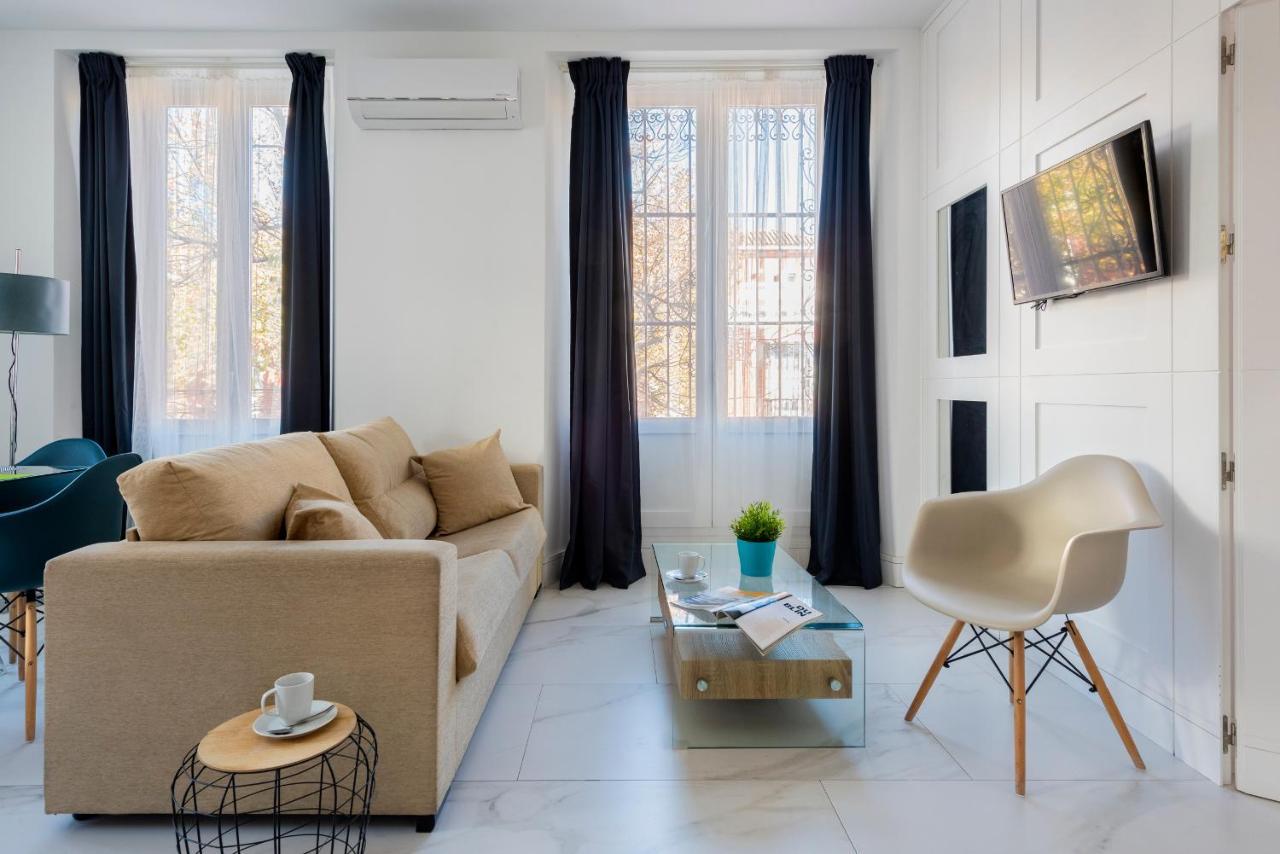 Alohamundi Adriano Apartment เซบีญา ภายนอก รูปภาพ