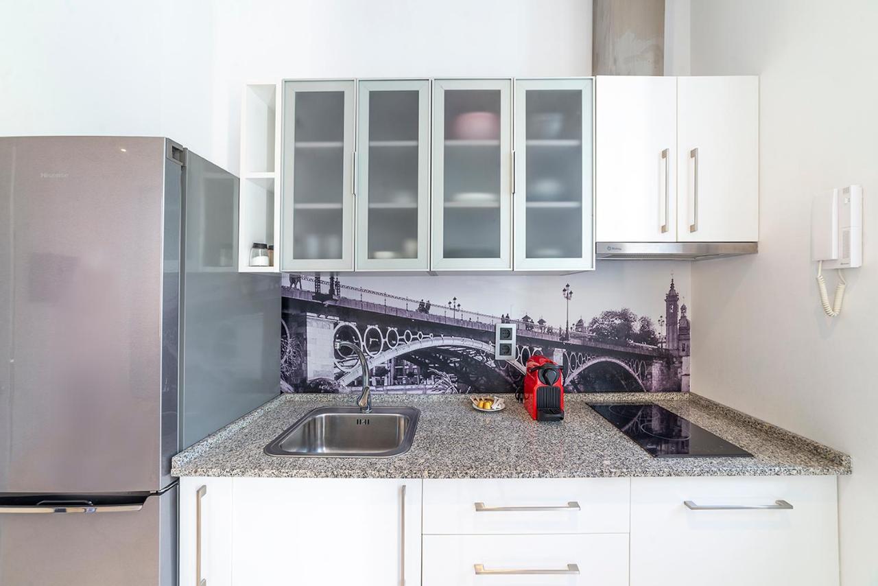 Alohamundi Adriano Apartment เซบีญา ภายนอก รูปภาพ