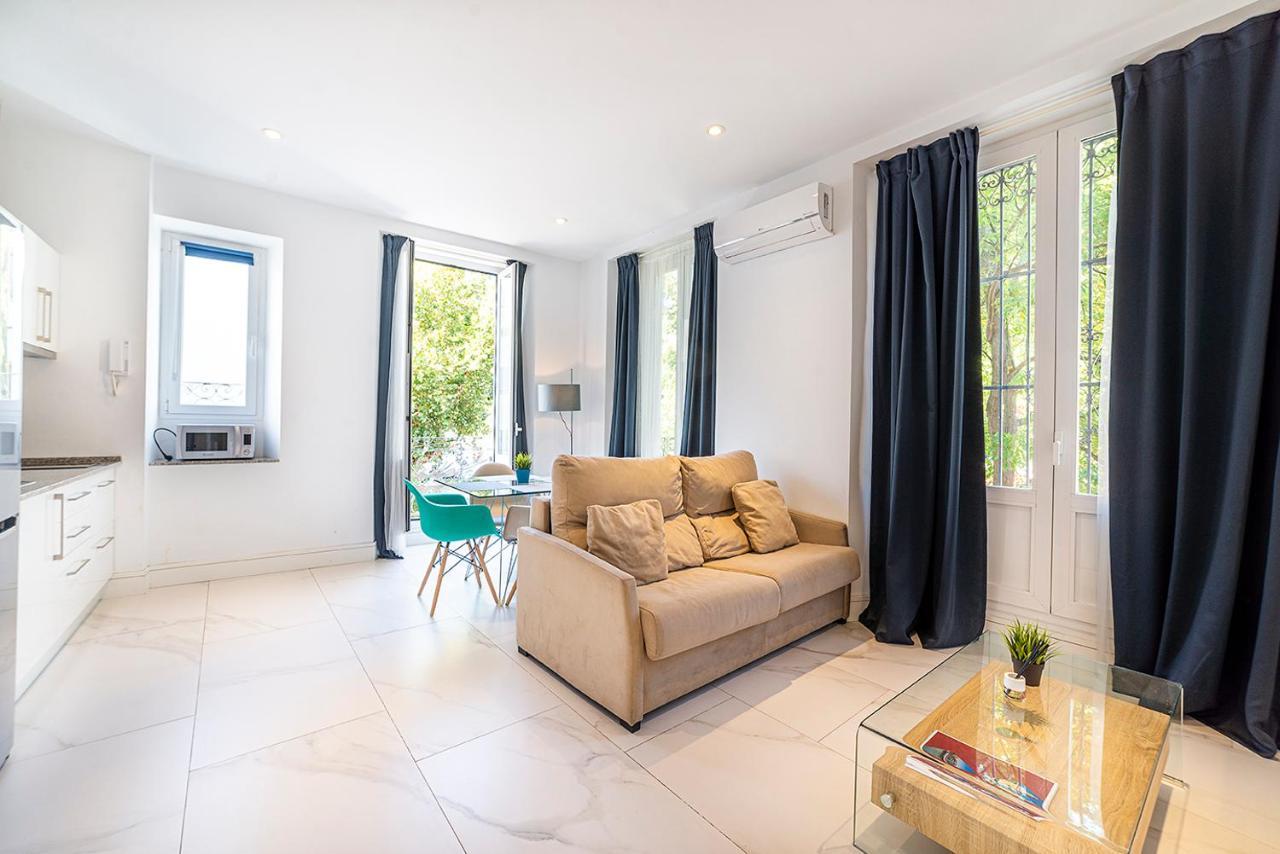 Alohamundi Adriano Apartment เซบีญา ภายนอก รูปภาพ