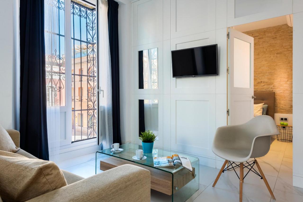 Alohamundi Adriano Apartment เซบีญา ภายนอก รูปภาพ