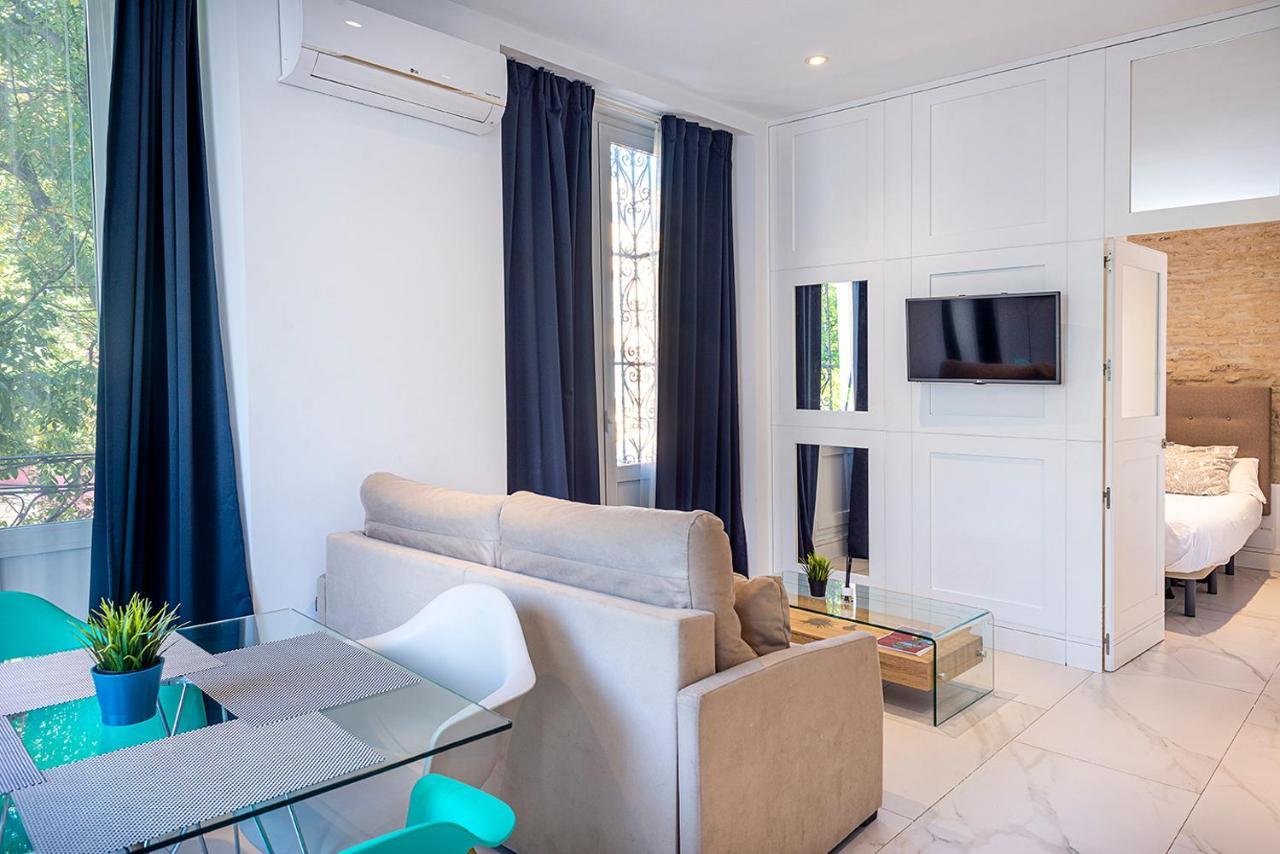 Alohamundi Adriano Apartment เซบีญา ภายนอก รูปภาพ