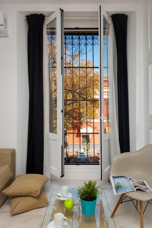 Alohamundi Adriano Apartment เซบีญา ภายนอก รูปภาพ